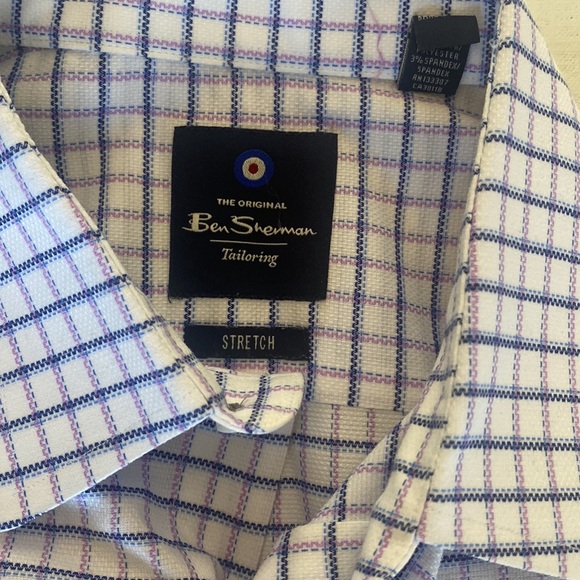 button down - Picture 2 of 3